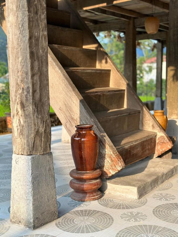 Du Gia Thu'S Homestay Làng Cac Екстериор снимка