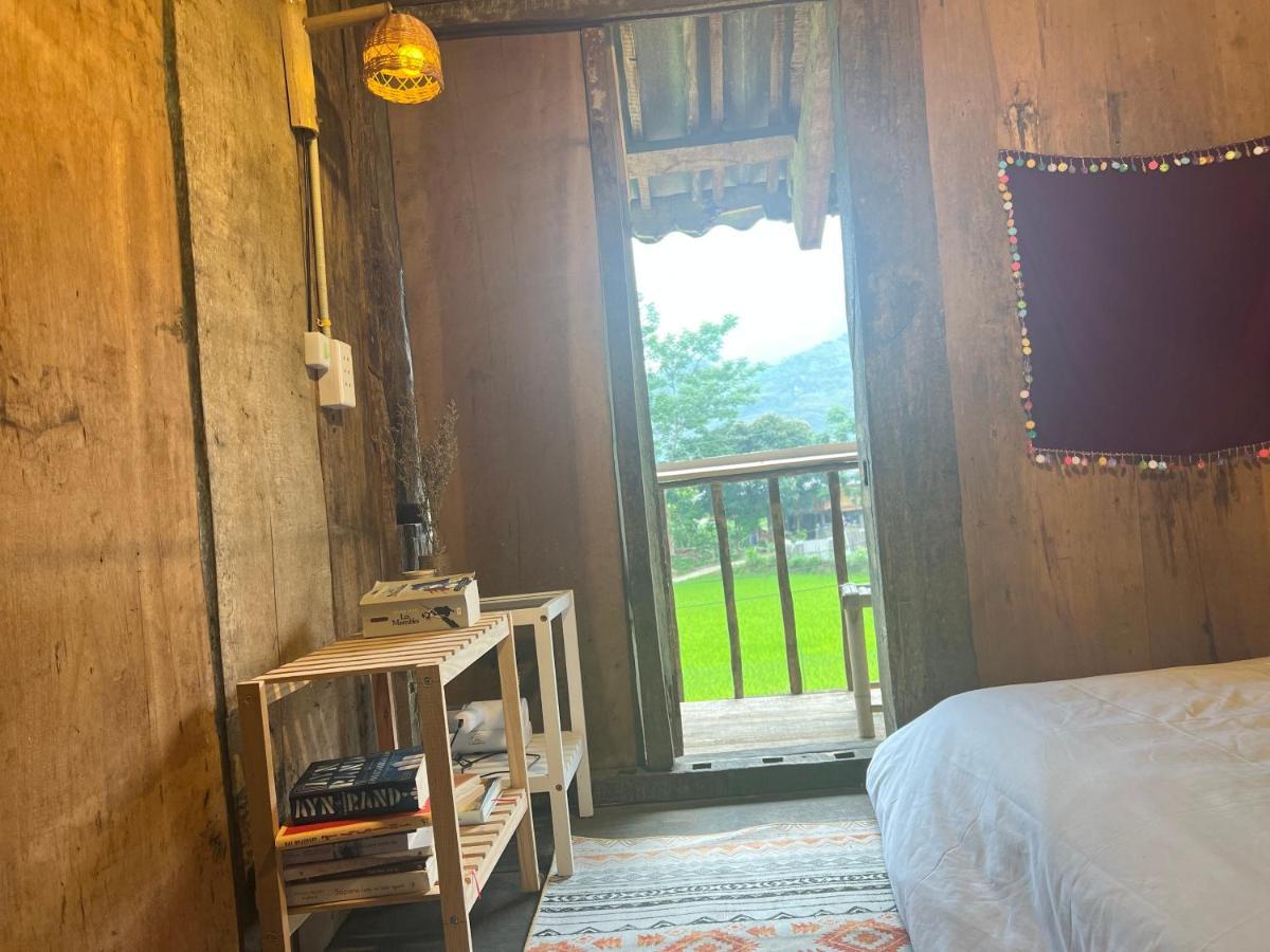 Du Gia Thu'S Homestay Làng Cac Екстериор снимка