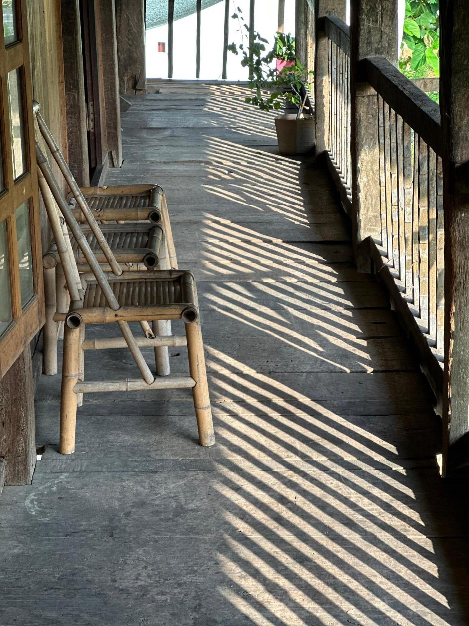 Du Gia Thu'S Homestay Làng Cac Екстериор снимка